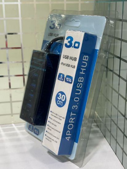 USB 3.0 సూపర్ స్పీడ్‌తో 4-పోర్ట్ USB హబ్ యొక్క చిత్రం