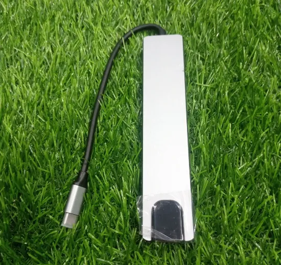 3 V ABS ప్లాస్టిక్ 8 ఇన్ 1 టైప్ C HDTV USB, ఎలక్ట్రానిక్ పరికరాల కోసం, నలుపు మరియు తెలుపు యొక్క చిత్రం