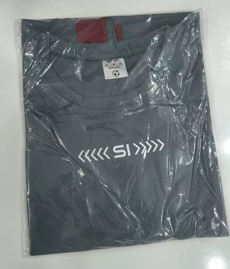 క్రీడలు T- షర్టు యొక్క చిత్రం