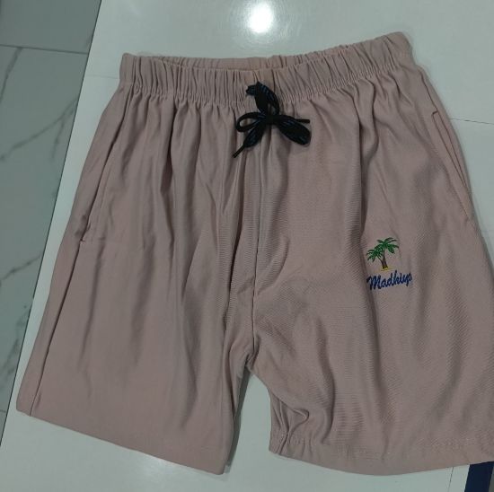 మాధియా షార్ట్స్ యొక్క చిత్రం