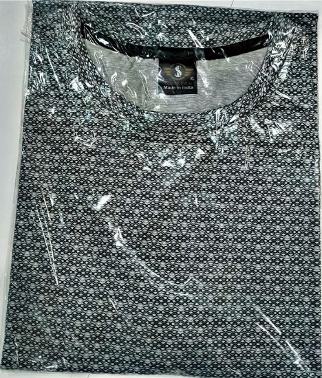 టెక్స్చర్డ్ కాటన్ క్రూ నెక్ పురుషుల టీ-షర్ట్ యొక్క చిత్రం