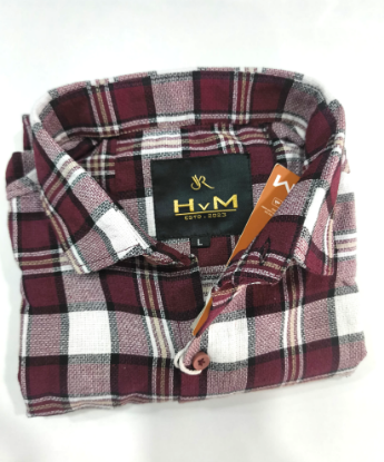 HVM ESTO.2023 మెరూన్, తెలుపు మరియు నలుపు రంగు ప్లాయిడ్ చొక్కా యొక్క చిత్రం