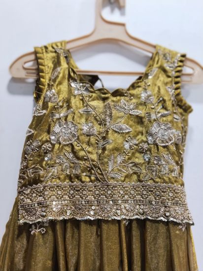 Golden-Brown / Mustard-Olive Shade Silk Lehenga & Choli Set with a party-wear look, designed in pure soft silk with silver/light gold embroidery(Per Meter). యొక్క చిత్రం