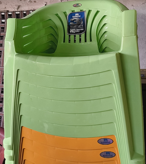 నీల్కమల్ గ్రీన్ కలర్ చైర్ యొక్క చిత్రం