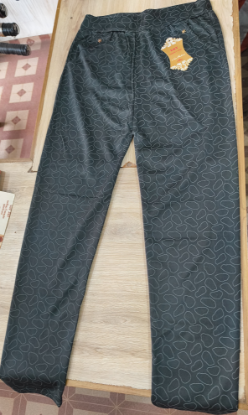 డ్రాక్ గ్రే జెగ్గింగ్ యొక్క చిత్రం