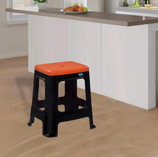 నీల్కమల్ ప్లాస్టిక్ స్టూల్ యొక్క చిత్రం