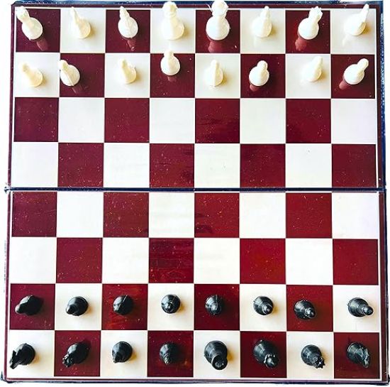 మాస్టర్ యువర్ స్ట్రాటజీ: ది అల్టిమేట్ చెస్ గేమ్ బిగినర్స్ నుండి ఎక్స్‌పర్ట్స్ వరకు యొక్క చిత్రం