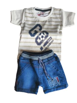 Boys Casual T-shirt Shorts యొక్క చిత్రం