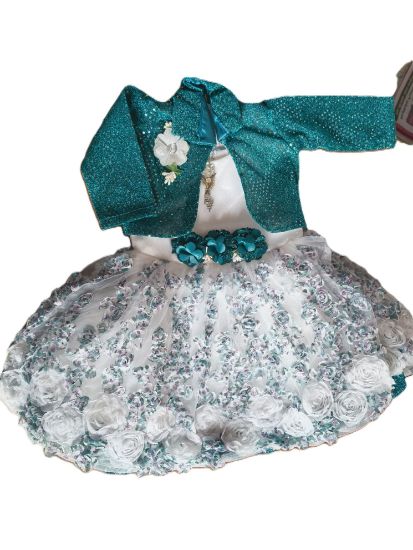 1 సంవత్సరం ఆడ శిశువుకు ఫ్రాక్ యొక్క చిత్రం