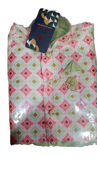 బాయ్స్ ఫెస్టివ్ & పార్టీ ఎథ్నిక్ జాకెట్, కుర్తా మరియు ధోతీ ప్యాంటు సెట్ యొక్క చిత్రం