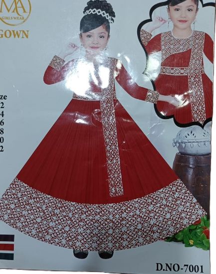 బాలికల గౌను యొక్క చిత్రం