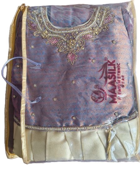 ప్రీమియం సిరీస్ గర్ల్స్ డిజైనర్ ఎత్నిక్ వేర్ లెహెంగా చోలి విత్ దుపట్టా సెట్". యొక్క చిత్రం