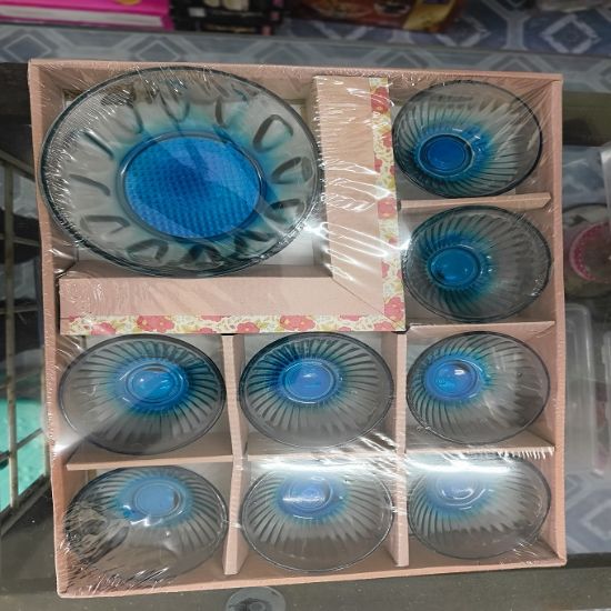 బౌల్ సర్వింగ్ సెట్ యొక్క చిత్రం